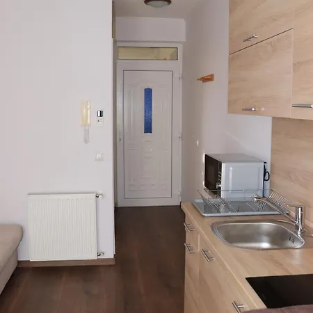 Liget Apartmanhaz *