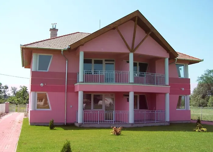 Lägenhet Liget Apartmanhaz *