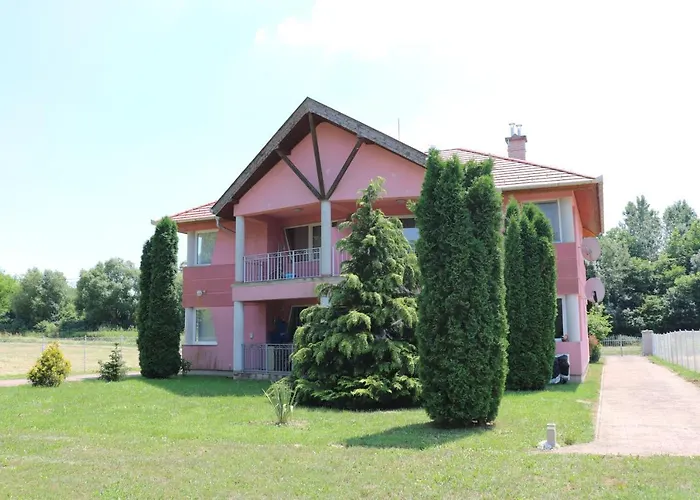 Lägenhet Liget Apartmanhaz