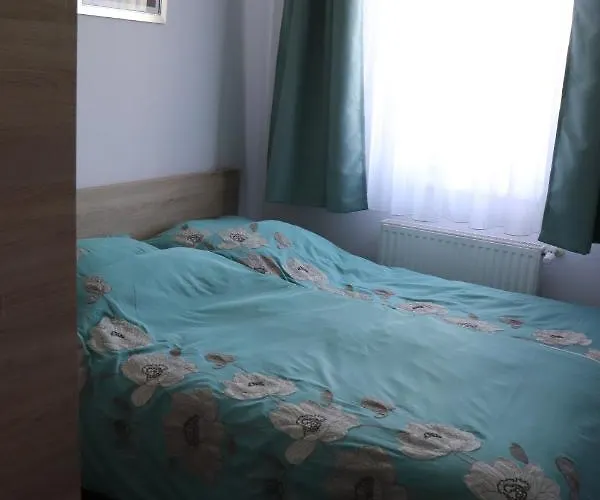 Lägenhet Liget Apartmanhaz