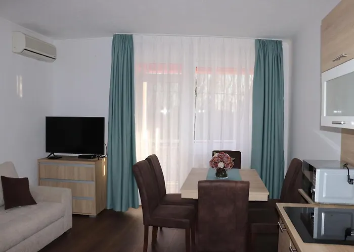 Lägenhet Liget Apartmanhaz