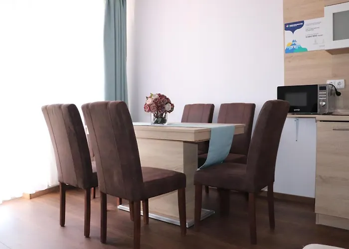 Liget Apartmanhaz Lägenhet Kehidakustány